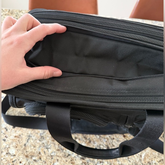 TUMI Alpha T Pass Laptop Briefcase Expandable Travel Bag Lots of Compartments - Picture 8 of 11